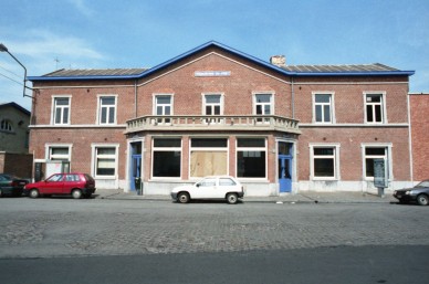 Marchienne-au-Pont - SNCB K01713E (3).jpg